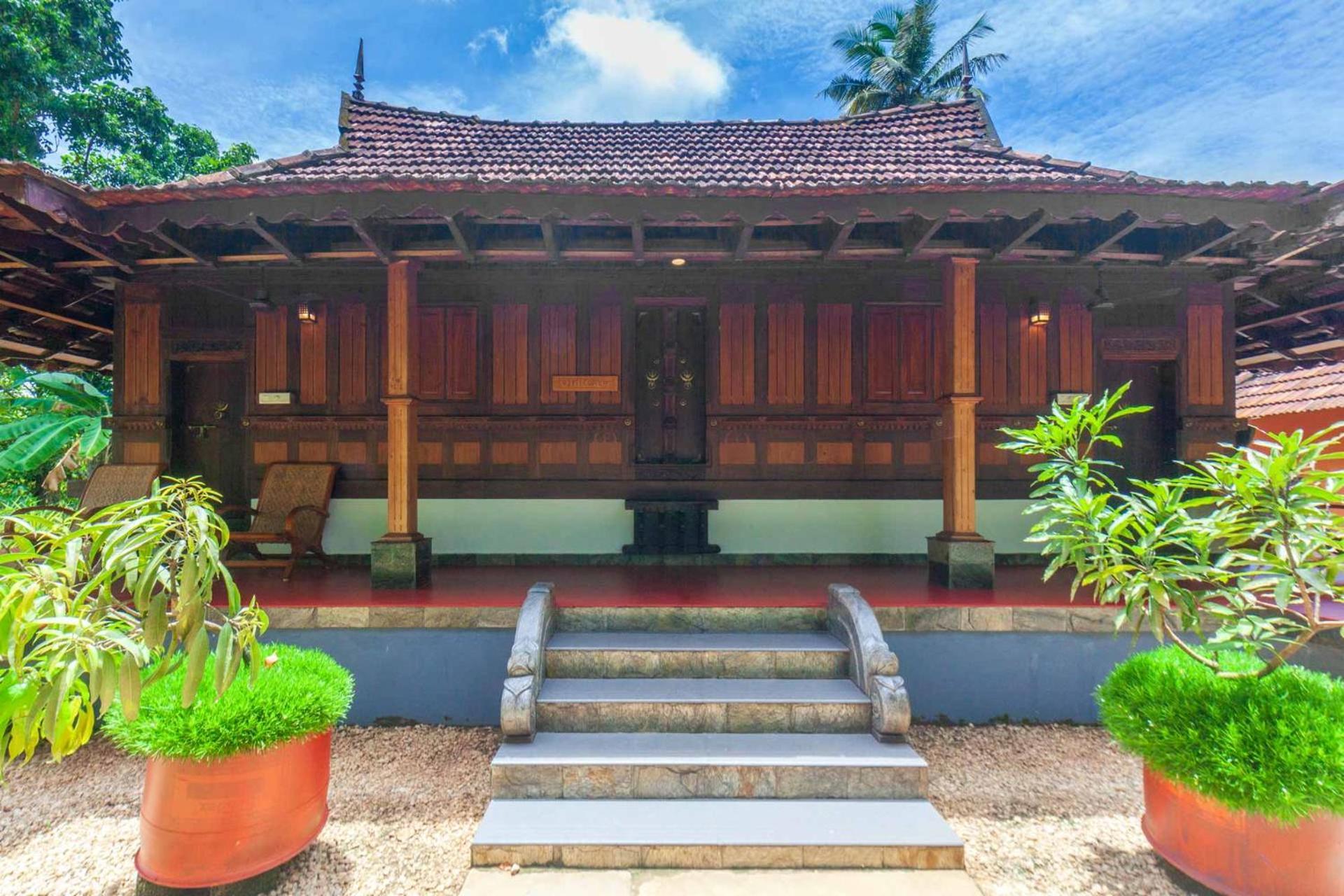 Stayvista At La Riva Heritage Villa With Bicycle Alappuzha Exterior photo